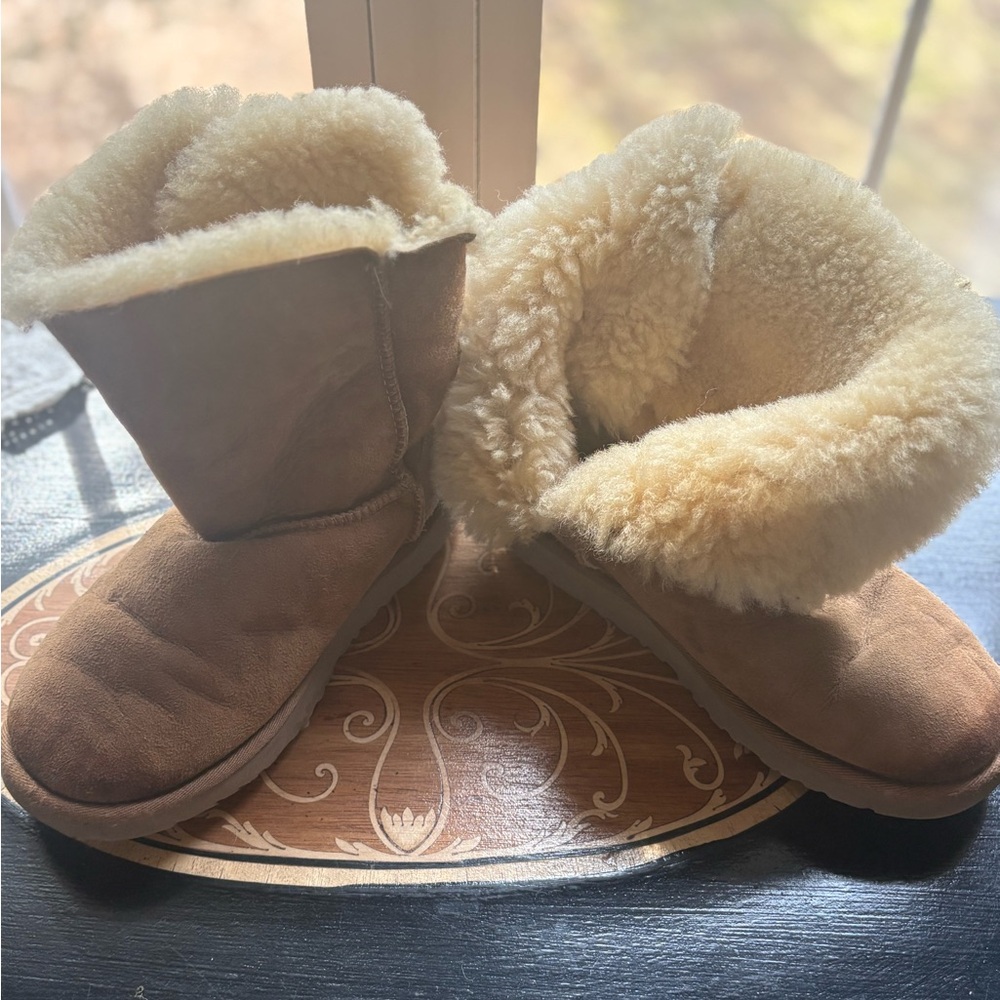 UGG Bailey Bows Shearling-Lined Suede Boots - Cream Interior, Tan Exterior